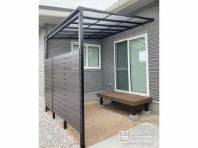 お庭のプライバシーも守るテラス屋根[施工後]