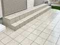 段差のない広々としたタイルテラス