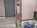 ブラウンの温もりある機能門柱