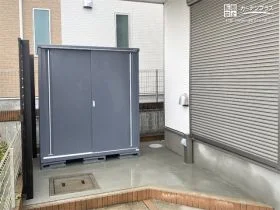 お庭のプライバシーを守る目隠しフェンスの設置工事