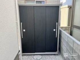 広い開口部が荷物の出し入れがしやすい物置[施工後]