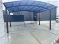 開放感溢れる駐車スペース