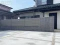ナチュラルモダンな雰囲気を演出する仕切り
