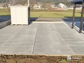 駐車スペースの拡張と荷物の積み下ろしがしやすい物置設置工事