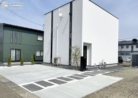 スタイリッシュなお住まいを引き立てるモダンで洗練された新築外構