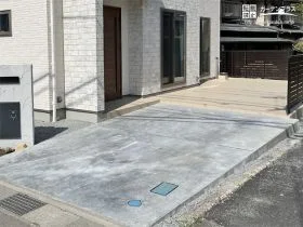 行き来のスムーズな駐車スペース[施工後]