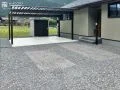 広い敷地で要点を押えたシンプルな外構工事