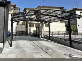 スタイリッシュで開放感のあるカーポート[施工後]