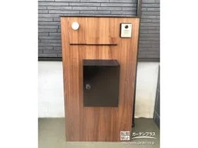 木調の存在感のある機能門柱[施工後]