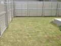 目隠しと程よい風通しを叶える横ルーバーフェンス