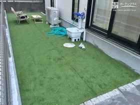 フカフカとした柔らかい足触りを楽しめる人工芝[施工後]