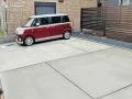 シンプルスタイリッシュな駐車スペース