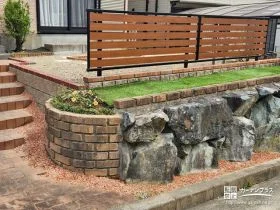 優しくおしゃれに気になる視線をカットする目隠しフェンス[施工後]