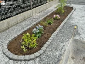 四季折々を感じられる植栽スペース[施工後]
