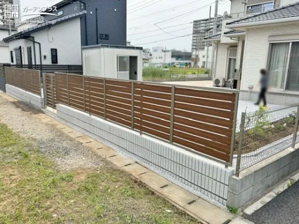 草むしりの手間が軽減しセキュリティ性が高まる外構リフォーム工事