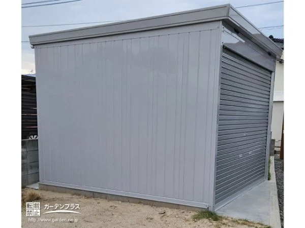 イナバ物置「ドマール 雨樋付き」