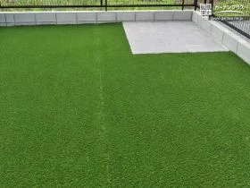 様々な過ごし方ができるインターロッキングテラス付きのお庭[施工後]