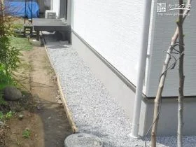 お庭へのアクセス性を高めるウッドデッキ[施工後]