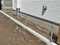 圧迫感なく境界線を視覚化するメッシュフェンス