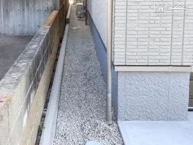 雑草対策した犬走り[施工後]