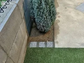 ピンコロ石で縁取った植栽スペース[施工後]
