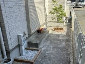 管理しやすいお庭の舗装とサイクルポート設置工事