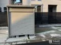 シャッター扉タイプでバイクガレージとして使える物置
