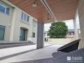 お庭を眺めながら、お食事を楽しんでいただけるスペースに