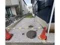 白砂利と防草シートで建物周りを清潔に保てる外構リフォーム工事