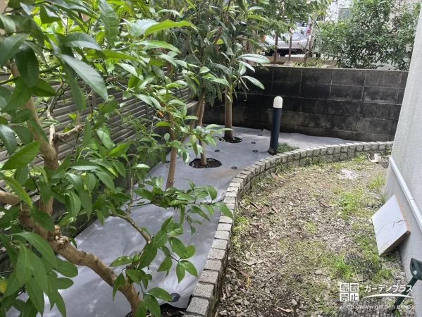 防草シートを敷き雑草対策をした花壇リフォーム工事