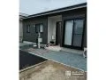 砂利と防草シートで雑草対策をした玄関周りリフォーム工事