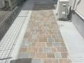 バイクの乗り入れも可能でデザイン性にも配慮したアプローチ工事