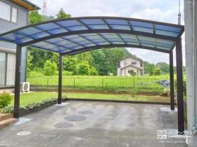 空間を明るく彩るワイドサイズのカーポート設置工事