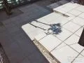 お庭の奥行きを感じられるインターロッキングテラス