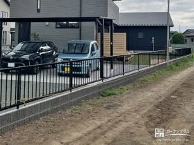お住まいのセキュリティ性を高める開放的な境界フェンス[施工後]
