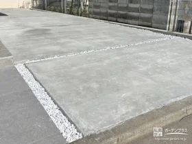 耐久性の高い土間コンクリートで舗装した駐車スペース[施工後]