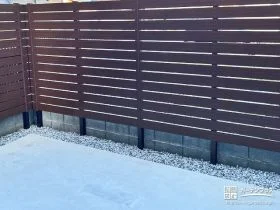 内側のプライバシーを守る目隠しフェンス[施工後]