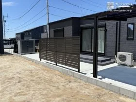 抜け感を演出する目隠しフェンス[施工後]