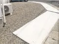 砂利や土間コンクリートで舗装して景観を整えた駐車スペース