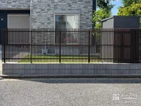 モダンなお住まいにぴったりなスクリーンフェンス[施工後]