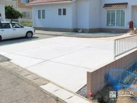 コスト面にも配慮した駐車スペース[施工後]