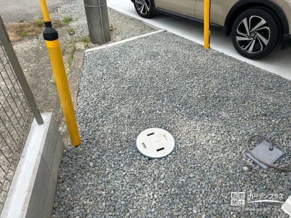 家の周りを清潔に保つ雑草対策とサイクルポート設置工事