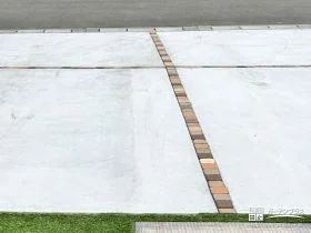 可愛らしい印象を与えるインターロッキング目地[施工後]