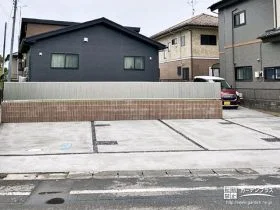 法面を解消して使いやすく安全性も高めた新築外構