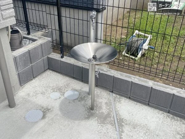 座り込まなくていいことで、気軽に立水栓が使えるように