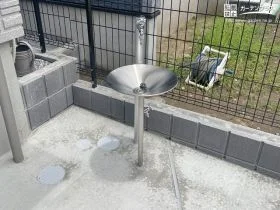 座り込まなくていいことで、気軽に立水栓が使えるように