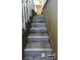 雑草で覆われていた階段のリフォーム[施工後]