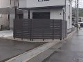 自転車の動線に配慮した目隠しフェンス