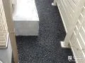 人工芝部分をアスファルトに