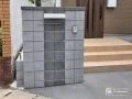 化粧ブロックと笠木で上品に仕上げた門柱